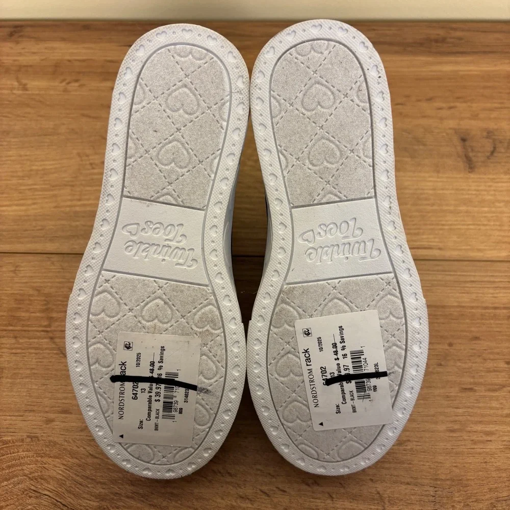 Skechers new tags